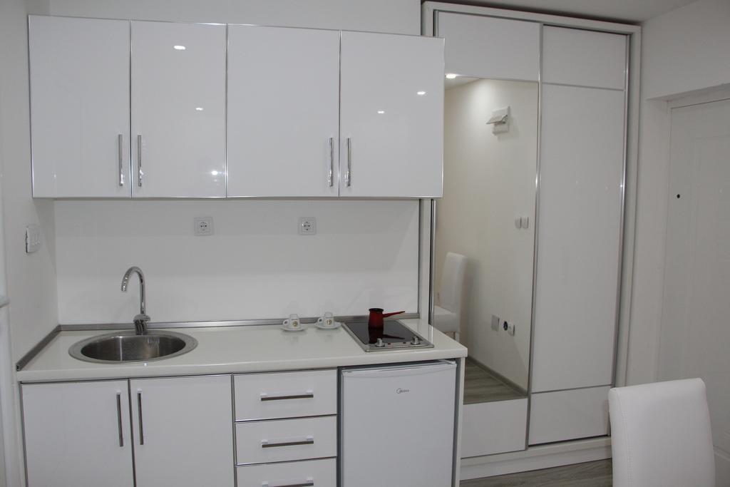 Apartments California Ulcinj Ngoại thất bức ảnh
