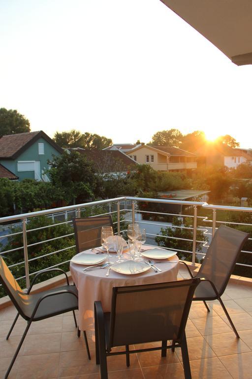 Apartments California Ulcinj Ngoại thất bức ảnh